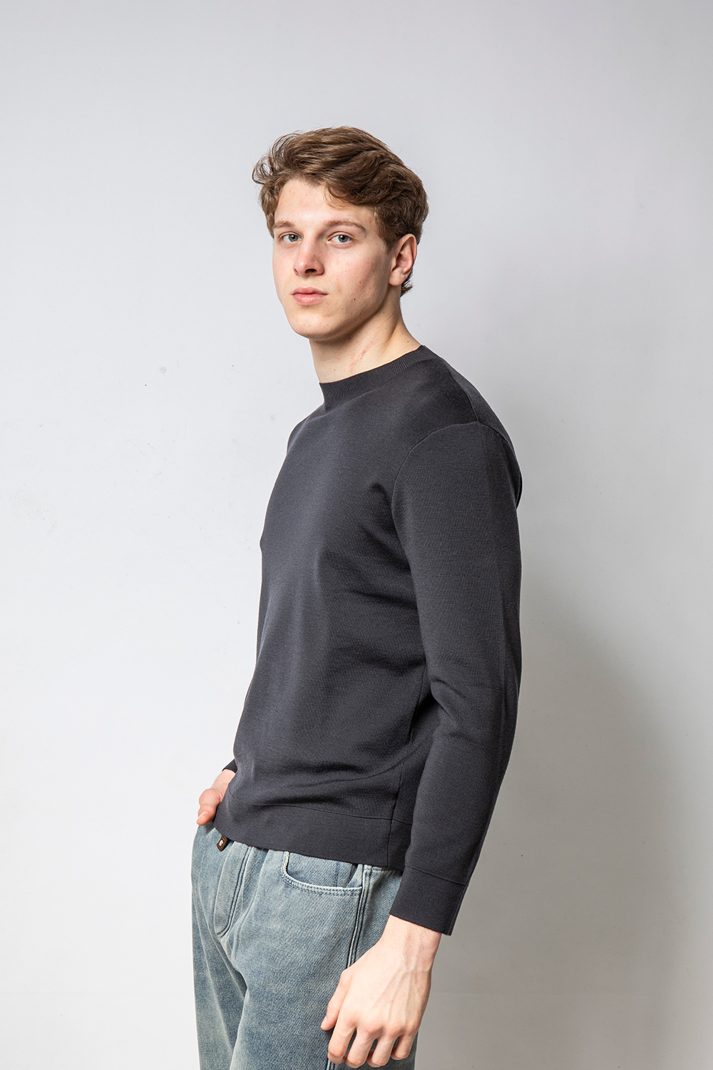 IB2601GREY